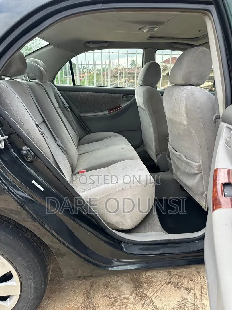 Toyota Corolla 2006 Black