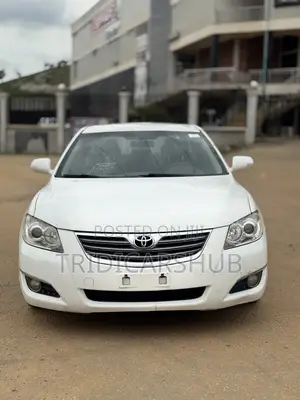 Toyota Camry SE 4dr Sedan (2.5L 4cyl 6AM) 2010 White
