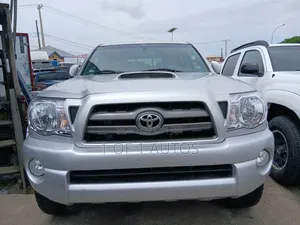 Toyota Tacoma Access Cab V6 Automatic 2009 Silver