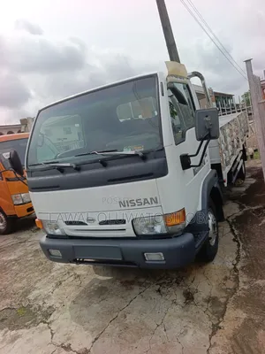 Foreign Used Nissan Cabstar 2002 White