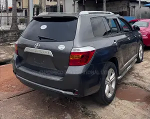 Toyota Highlander Limited 2011 Gray