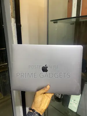 Laptop Apple MacBook Pro 2017 16GB Intel Core i7 SSD 512GB
