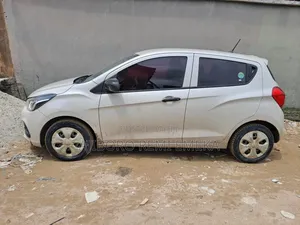Chevrolet Spark LS 4dr Hatchback (1.2L 4cyl CVT) 2015 Off white