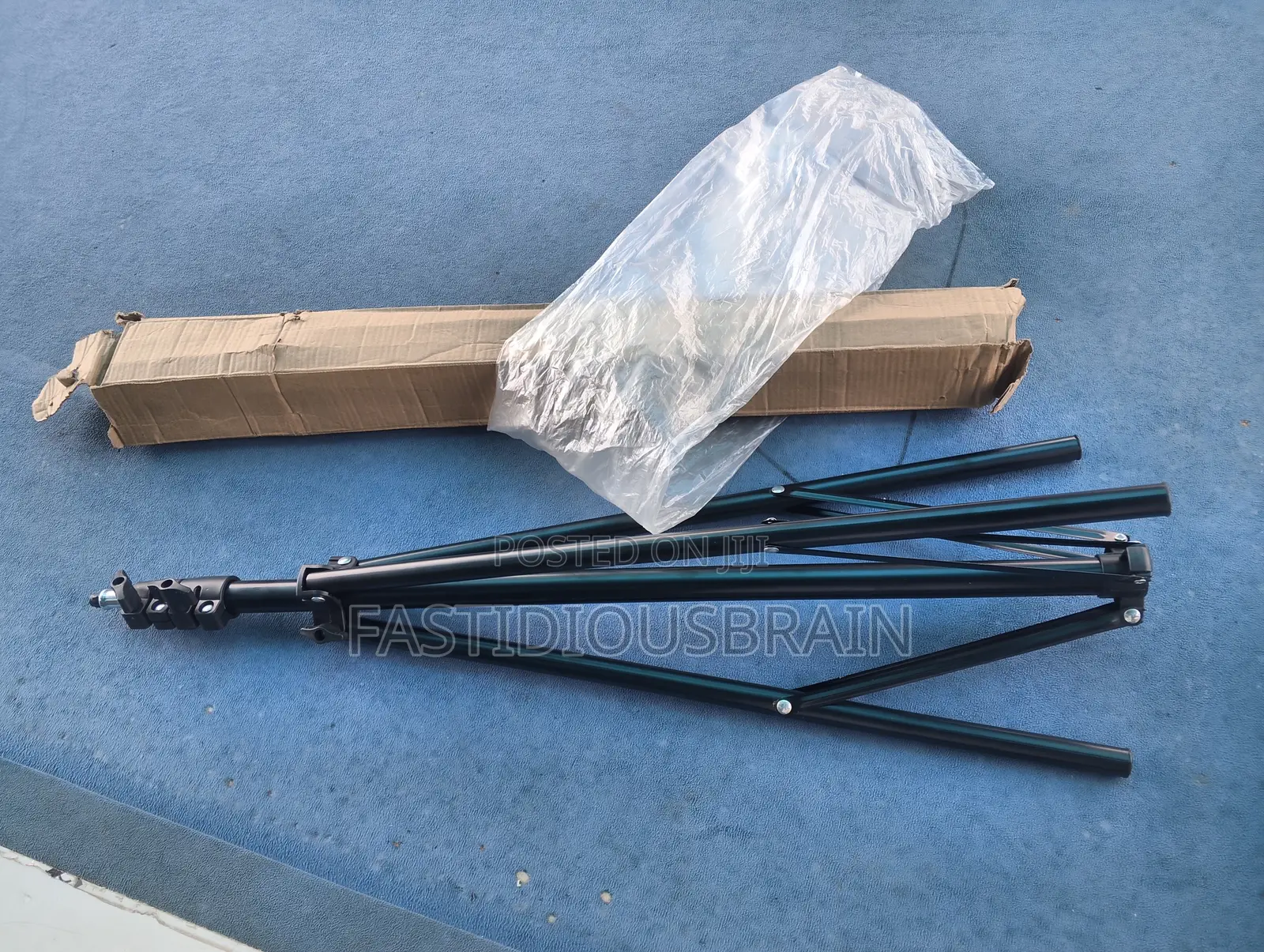 Generic Professional Adjustable Light Stand/Tripod