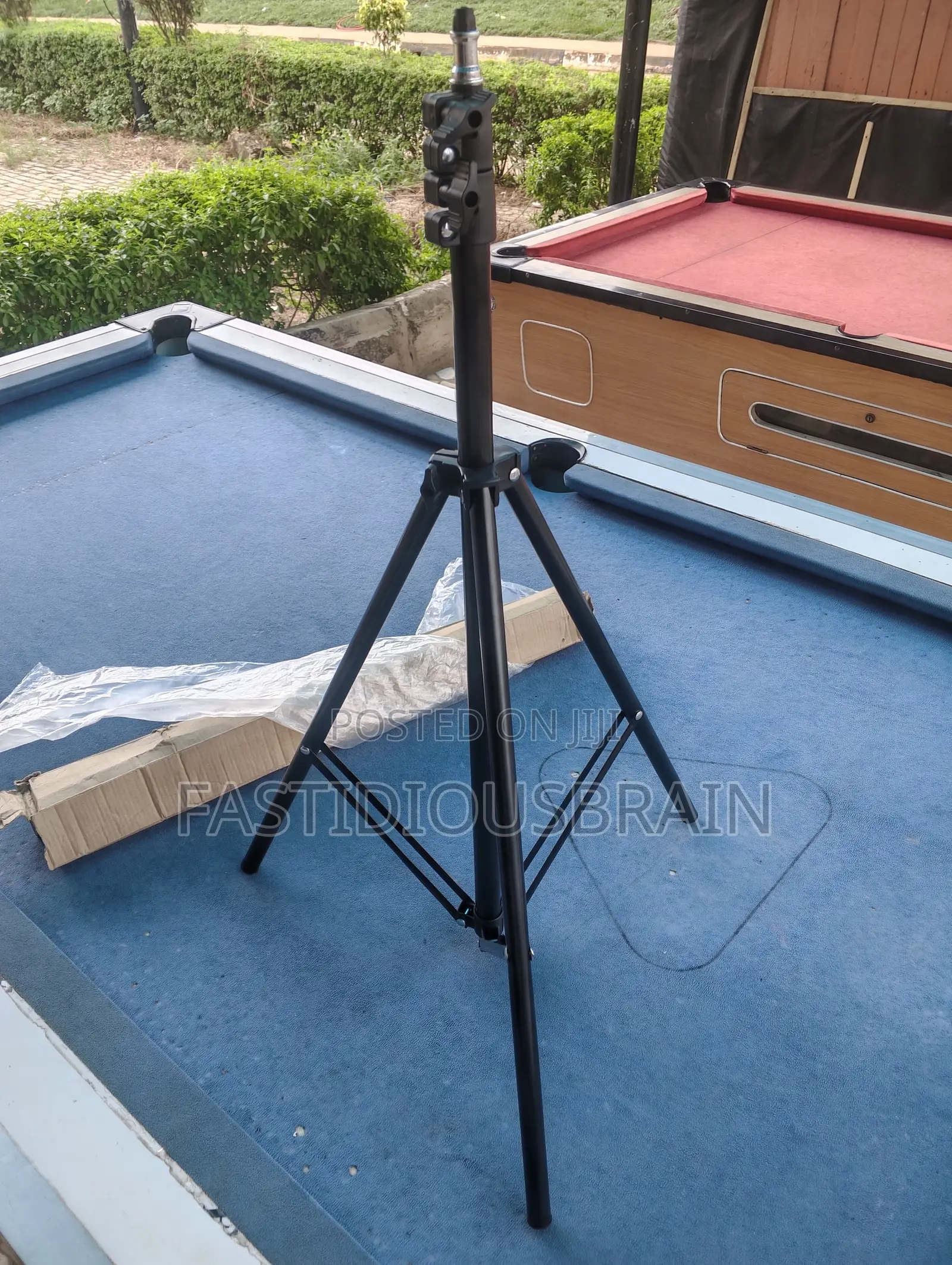 Generic Professional Adjustable Light Stand/Tripod