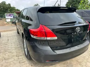 Toyota Venza XLE 2010 Black