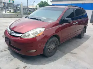 Toyota Sienna 2007 Red
