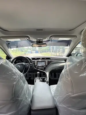 Toyota Camry 2020 Blue