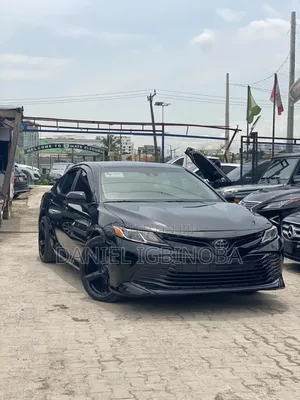 Toyota Camry LE FWD (2.5L 4cyl 8AM) 2018 Black