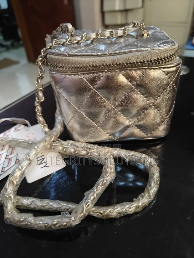 Silver Quilted Vanity Bag for sale - Integritysolutions ▷ Price