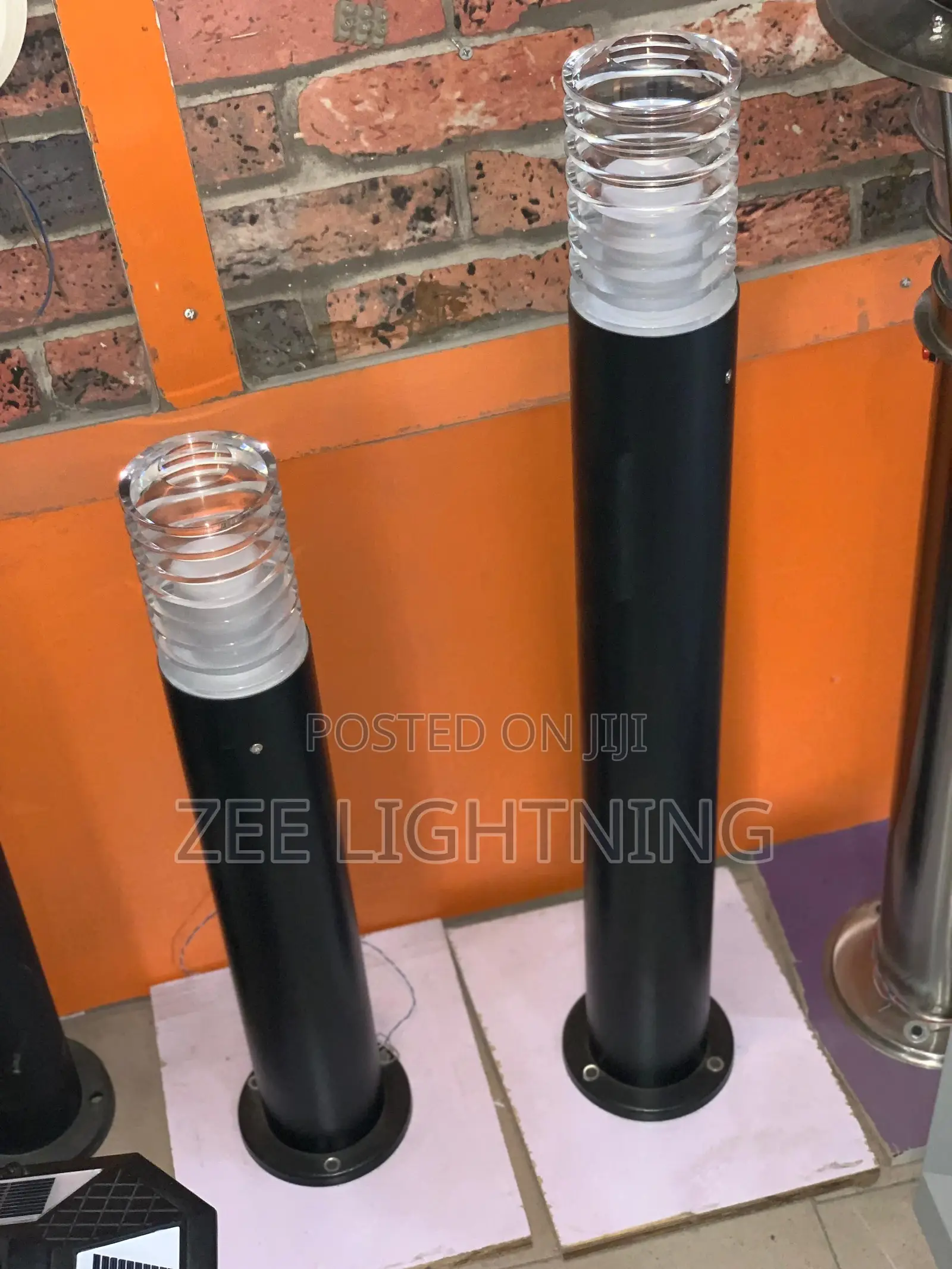 New Modern Garden Lamp (Size 80cm)