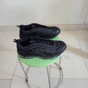 Air Max Niky Trainers 