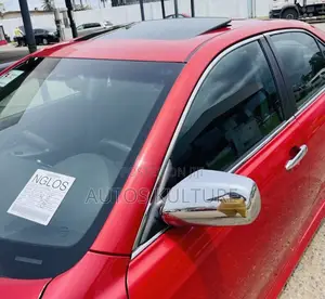 Toyota Camry SE 4dr Sedan (2.5L 4cyl 6A) 2011 Red