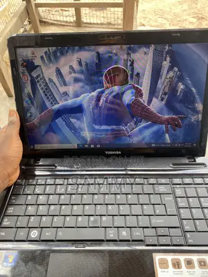 Laptop Toshiba Satellite L600 6GB Intel Core i3 SSD 128GB