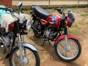 New Bajaj Boxer 125 2026 Red