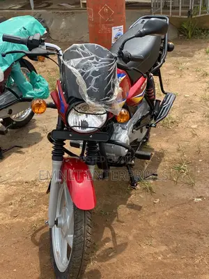 New Bajaj Boxer 125 2026 Red