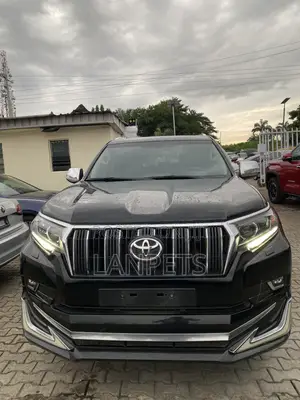 Toyota Land Cruiser Prado 2023 Black