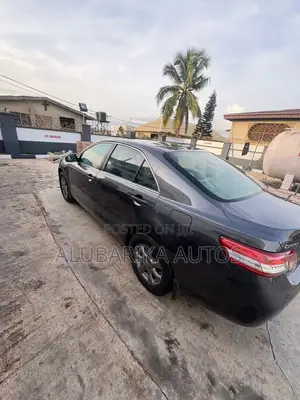 Toyota Camry 2011 Gray