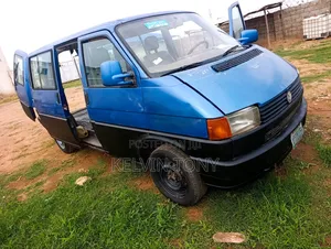 Volkswagen Transporter 2000 White