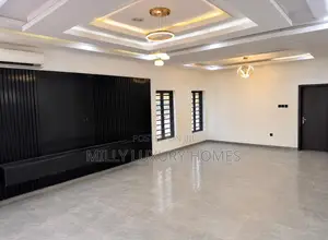 5bdrm Duplex in An Estate In Abraham, Ajah for rent