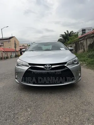 Toyota Camry SE 4dr Sedan (2.5L 4cyl 6A) 2017 Silver