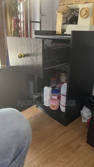 Salon Drawer