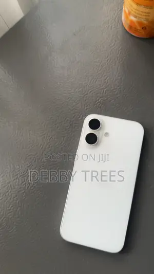 Apple iPhone 16 128 GB White