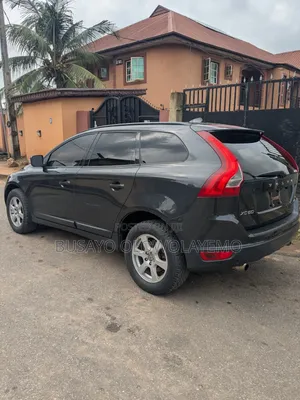 Volvo XC60 3.2 AWD 2010 Gray
