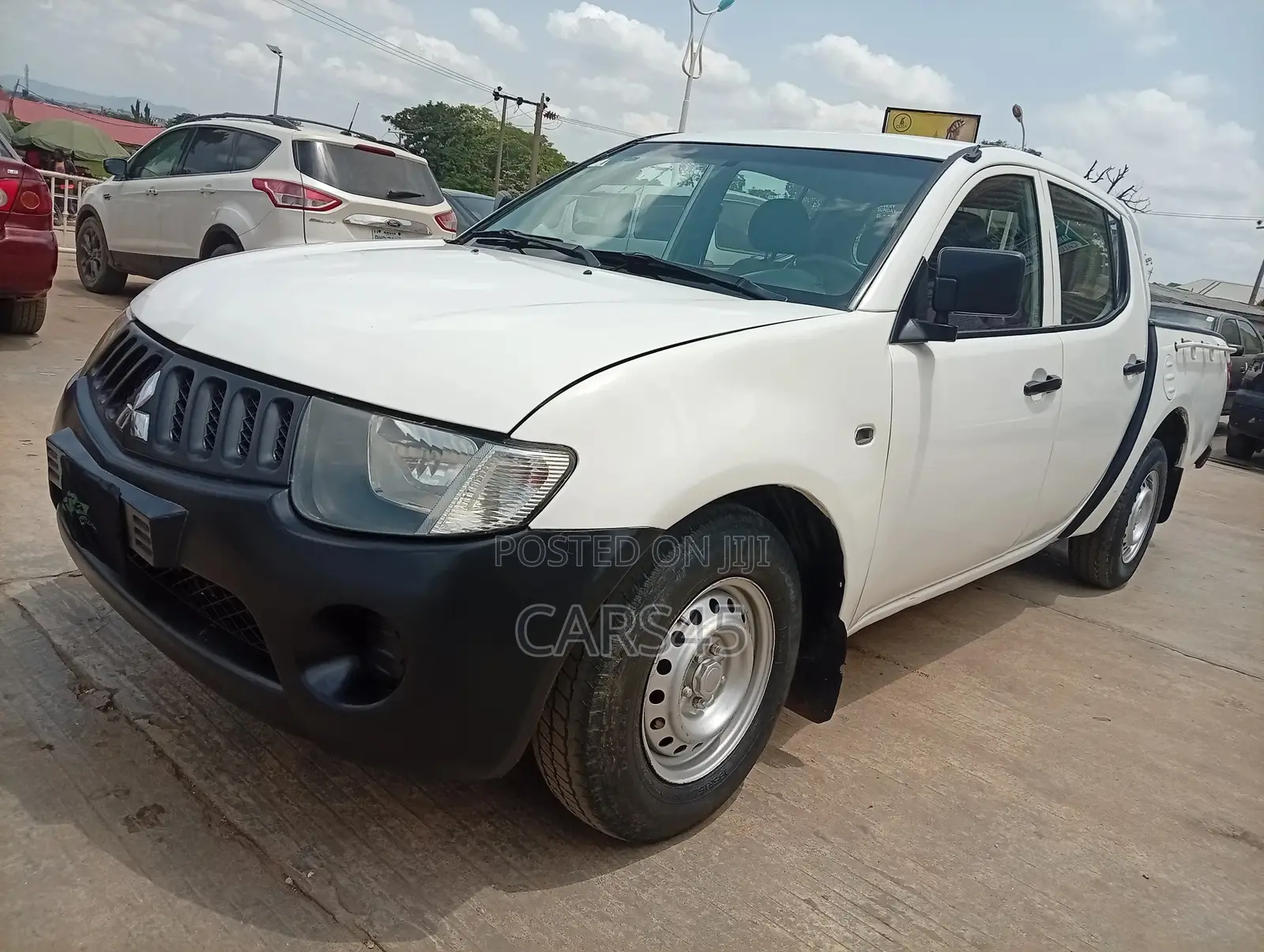 Mitsubishi L200 2009 White