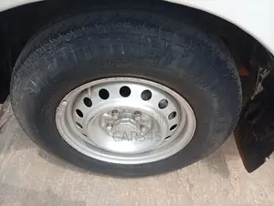 Mitsubishi L200 2009 White