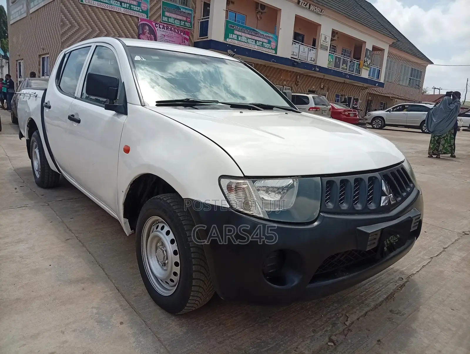 Mitsubishi L200 2009 White