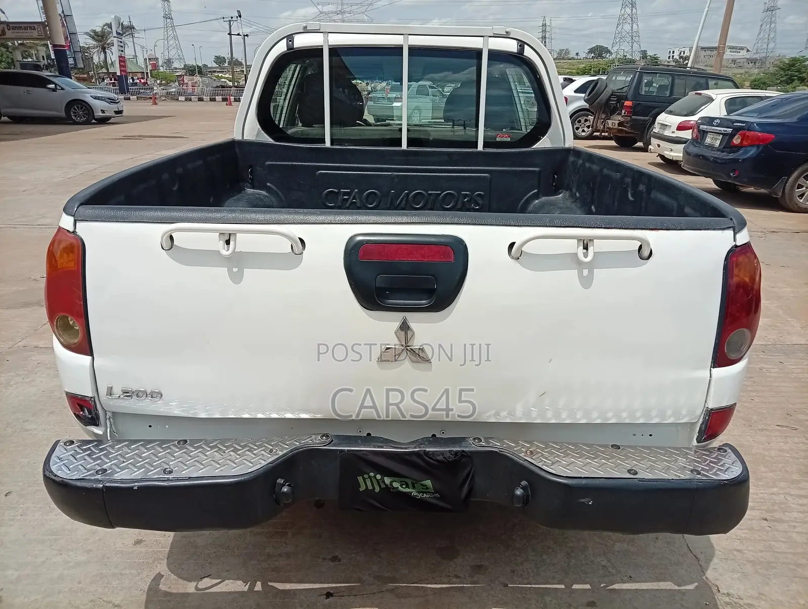Mitsubishi L200 2009 White