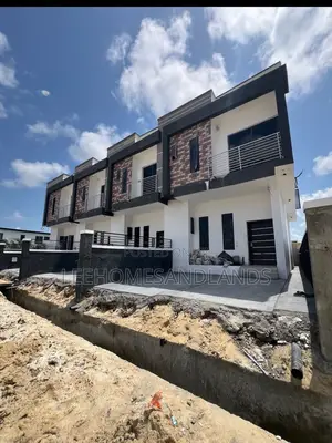 2bdrm Duplex in Abraham Adesanya Estate for sale