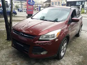 Ford Escape S 4dr SUV (2.5L 4cyl 6A) 2014 Red