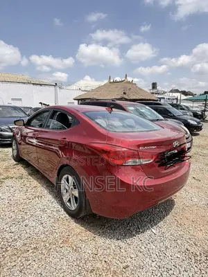 Hyundai Elantra SE Coupe FWD (1.8L 4cyl 6A) 2013 Red