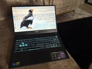 Laptop MSI Cyborg 15 32GB Intel Core i7 SSD 350GB