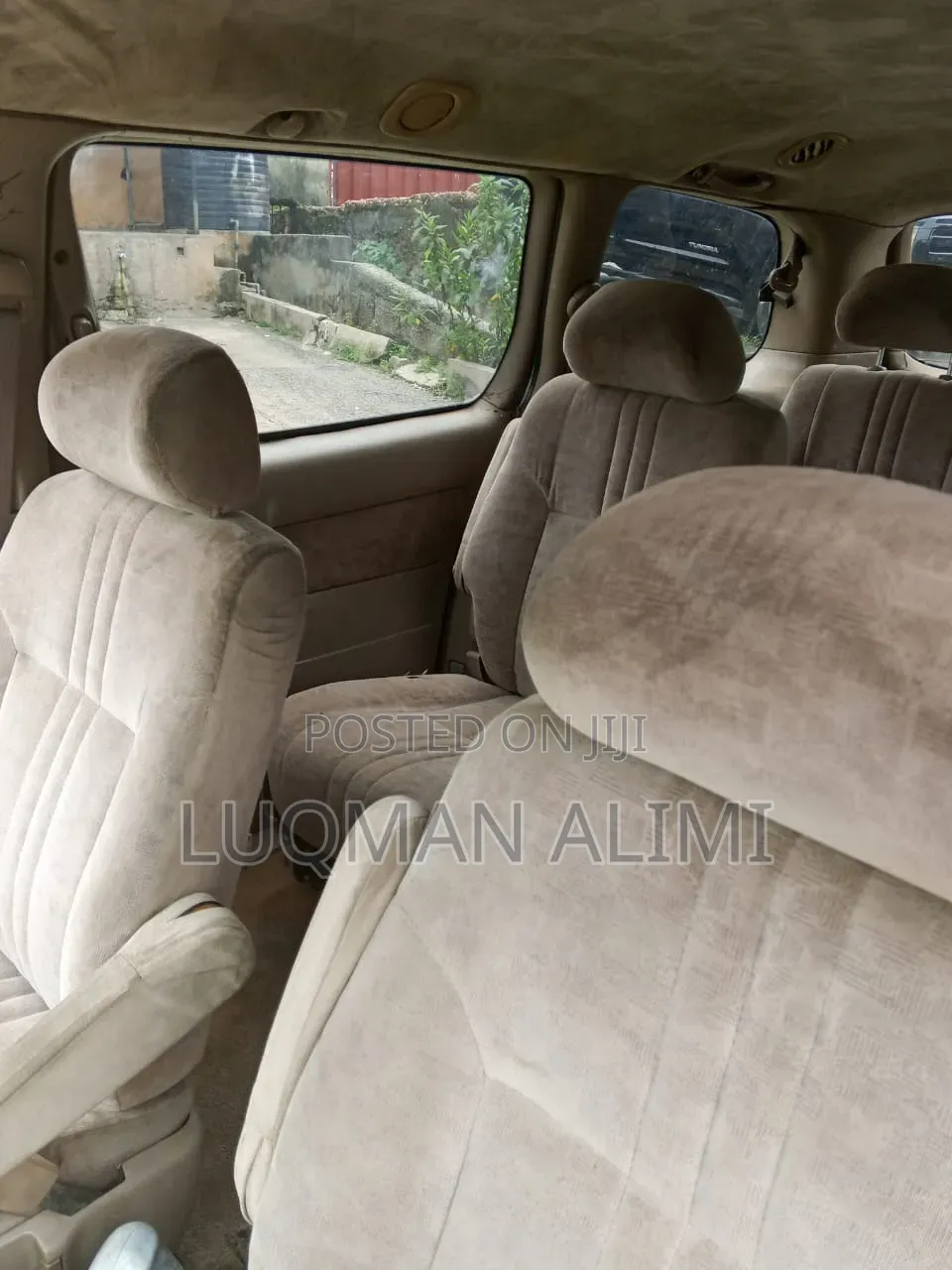 Toyota Voxy 2005 Gold