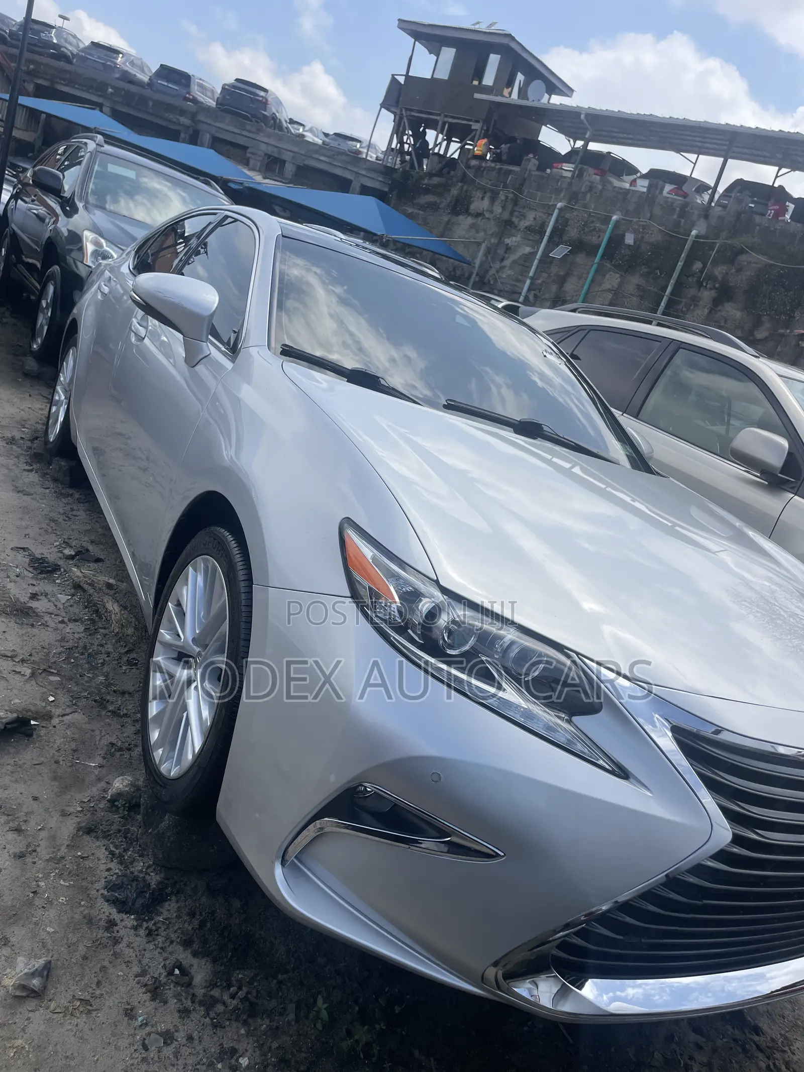Lexus ES 2016 Silver