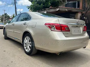 Lexus ES 350 2011