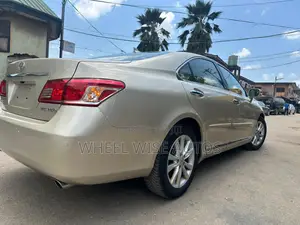 Lexus ES 350 2011