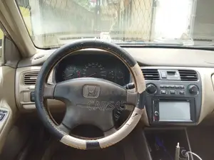 Honda Accord 2002 Gold