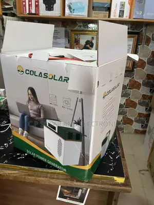 Cola 2000w All in One Solar Generator