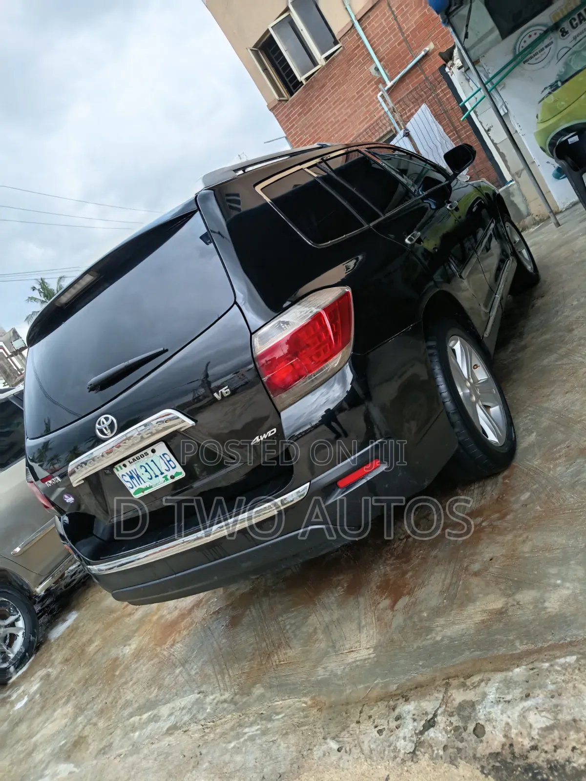 Toyota Highlander SE 2011 Black