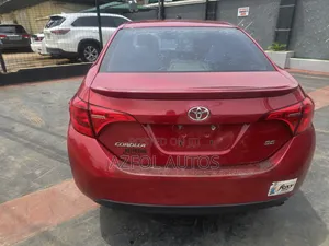 Toyota Corolla SE 4dr Sedan (1.8L 4cyl CVT) 2017 Red