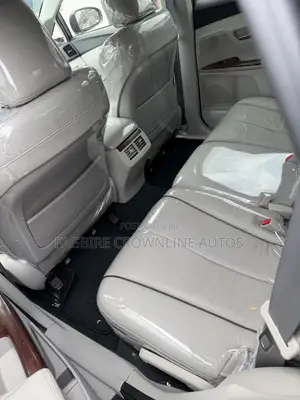 Toyota Venza AWD 2010 Gray