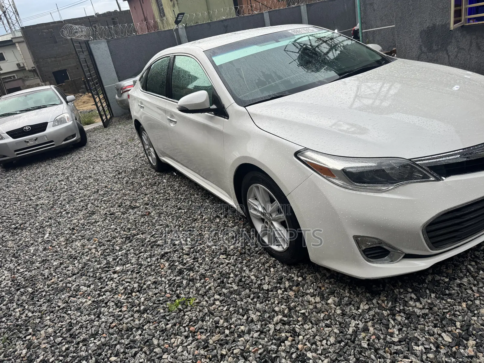 Toyota Avalon 2015 White