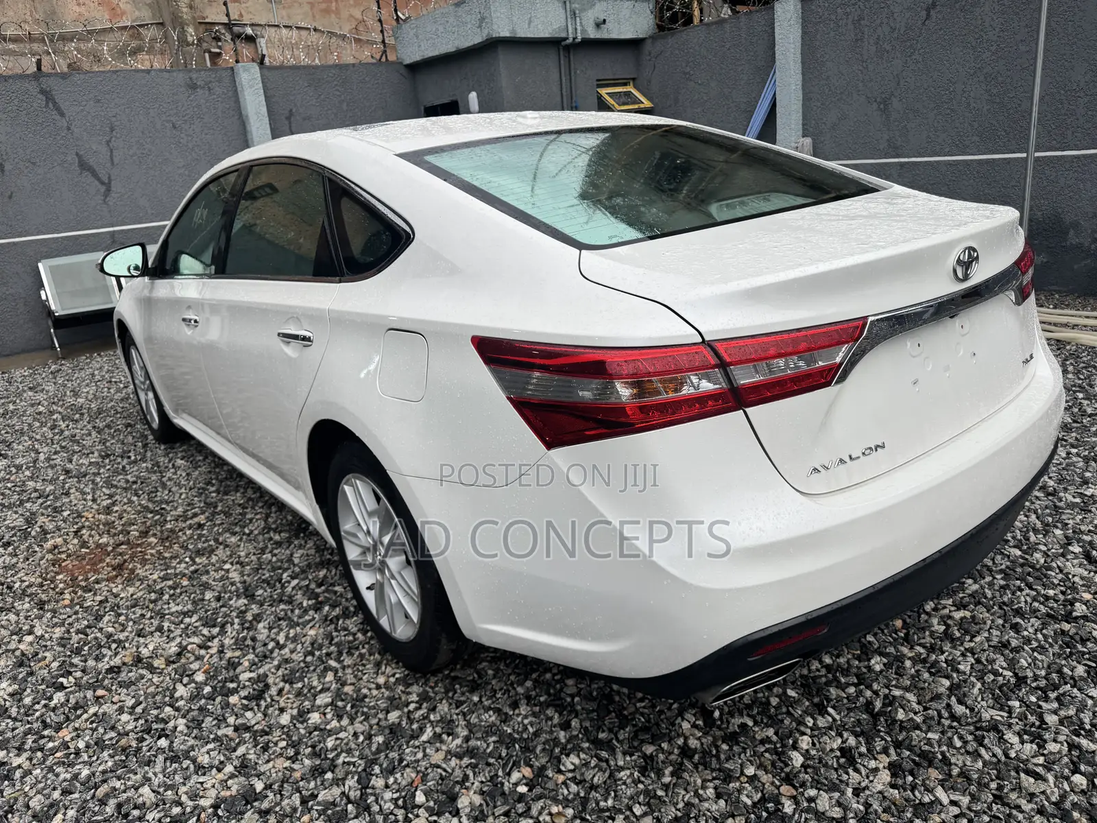 Toyota Avalon 2015 White
