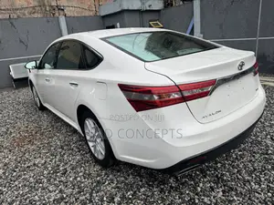 Toyota Avalon 2015 White