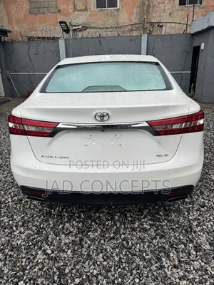 Toyota Avalon 2015 White