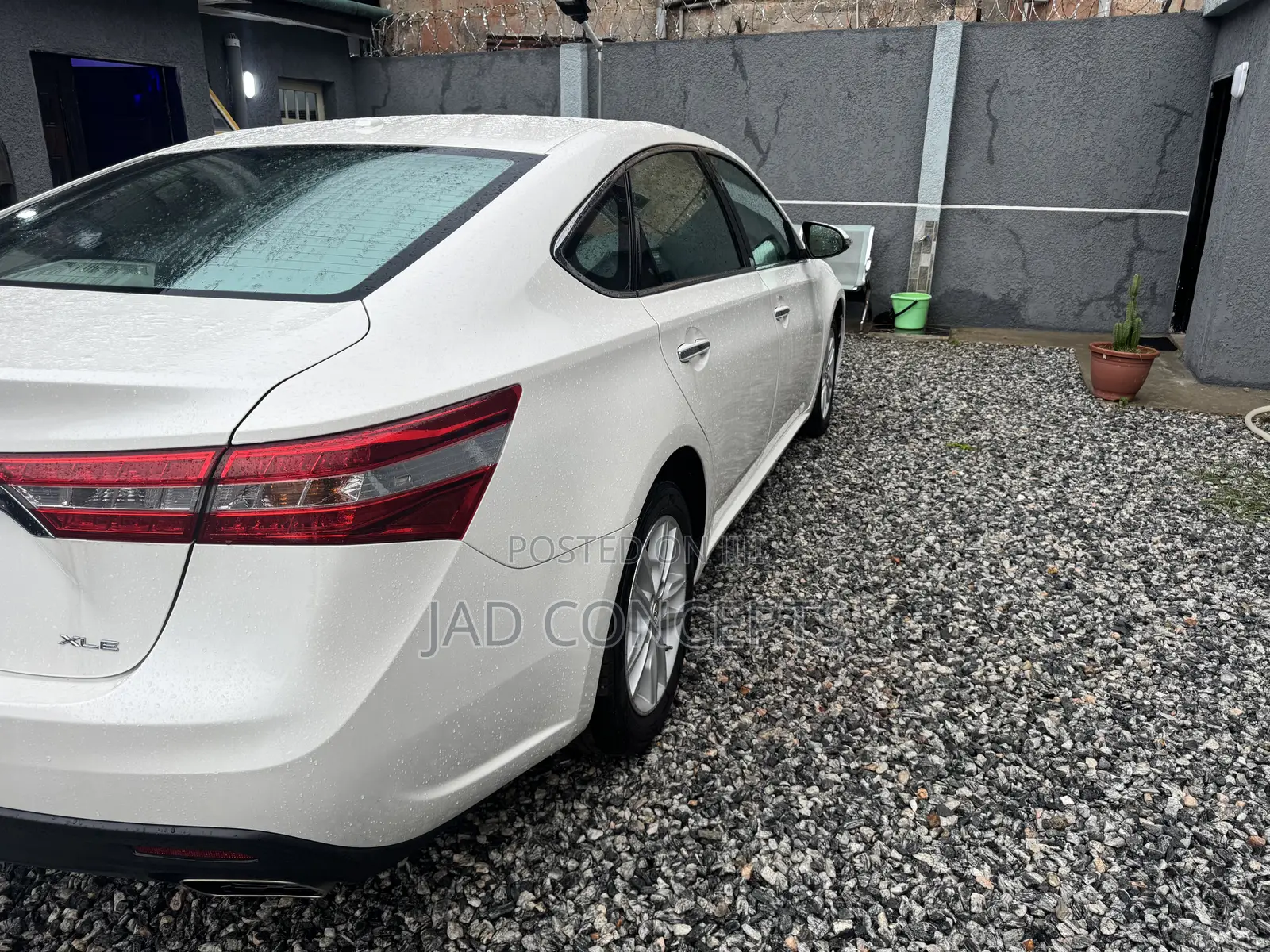 Toyota Avalon 2015 White